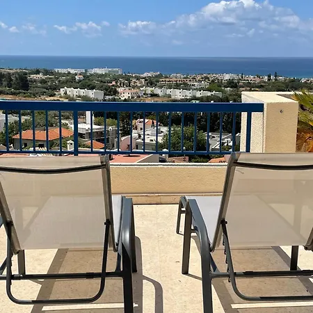 아파트 Sea View Penthouse-style Klorakas